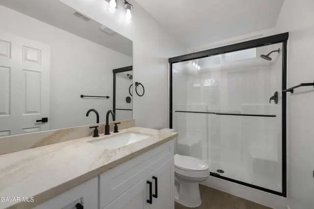 $319,900 | 42935 15th Street West, Unit 9, Lancaster, CA 93534