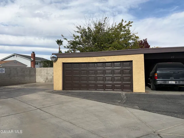 $319,900 | 42935 15th Street West, Unit 9, Lancaster, CA 93534