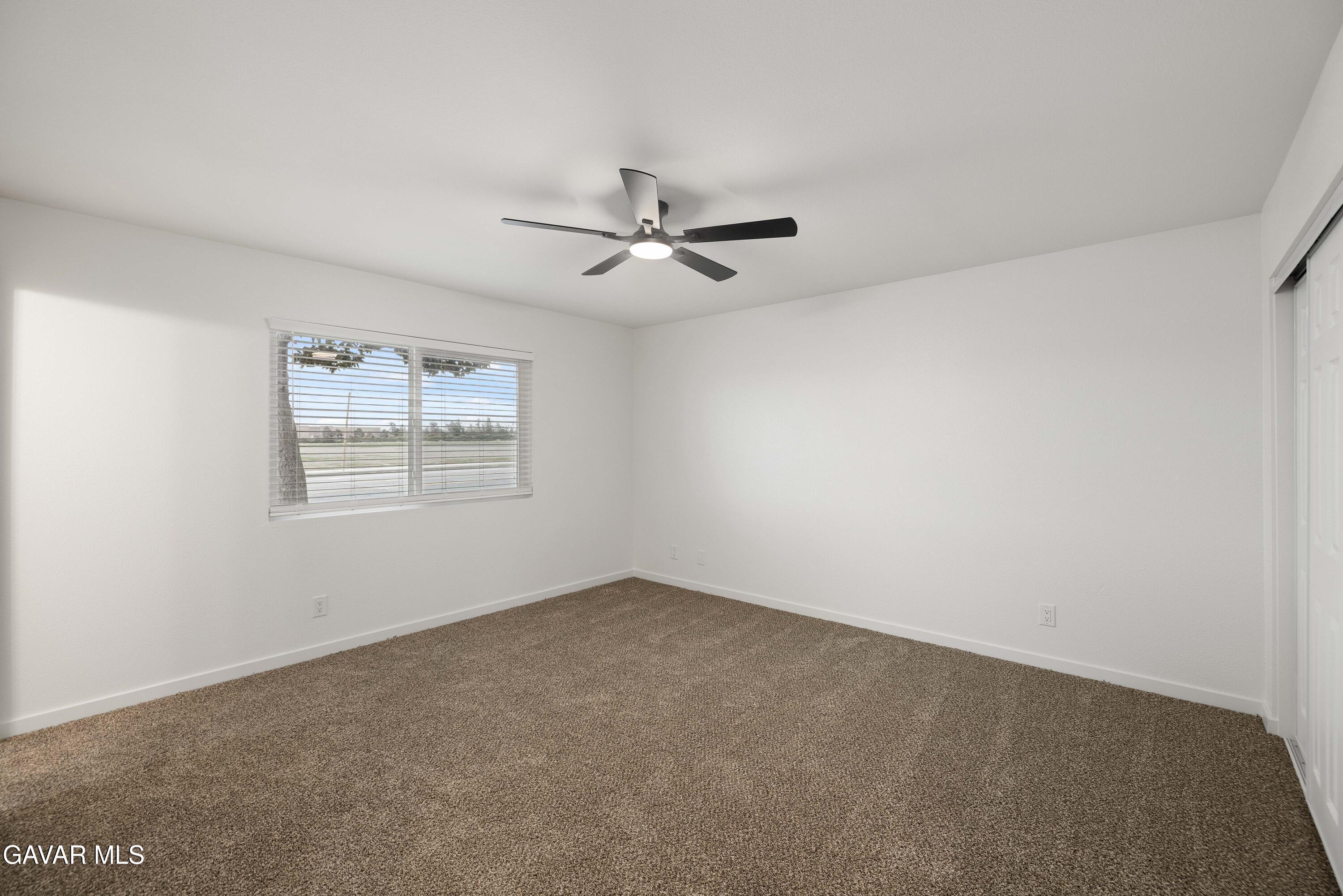 42935 15th Street West, Unit 9 Lancaster, CA 93534 - Photo 7 of 20 42935 15th St W #9-14