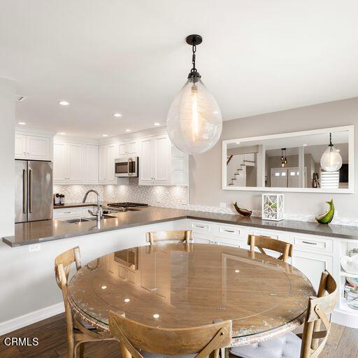 3241 Harbor Boulevard Oxnard, CA 93035 - Photo 13 of 32 Dining