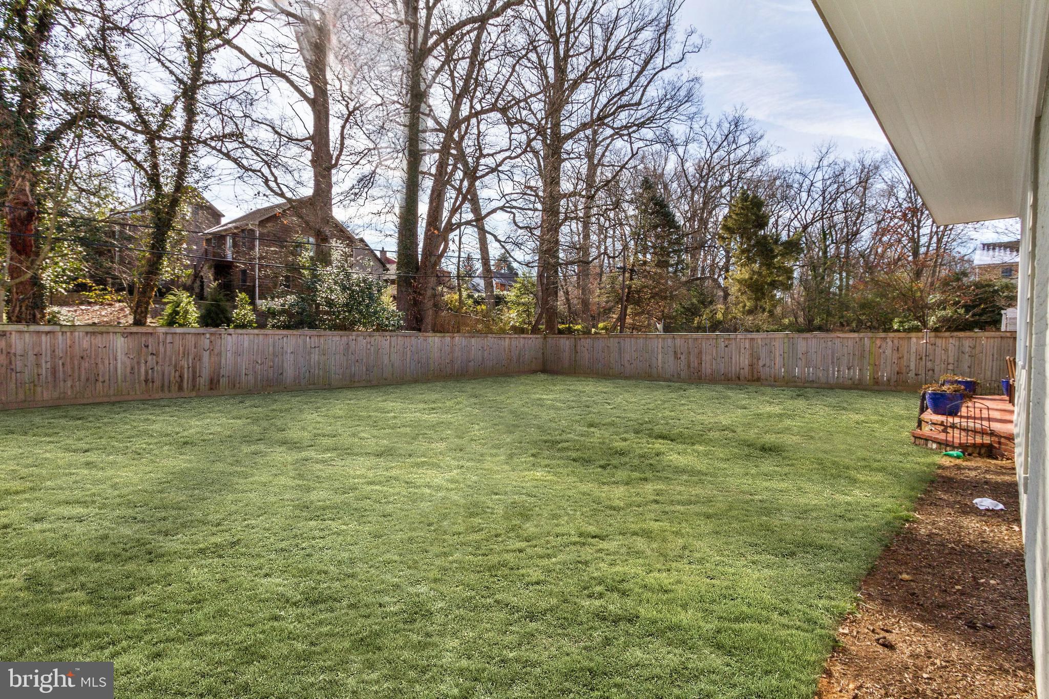 3202 Cummings Lane Chevy Chase, MD 20815 - Photo 4 of 38