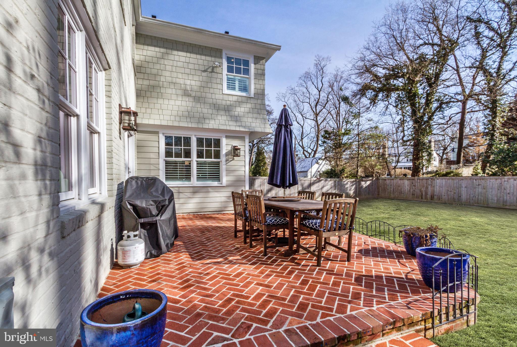 3202 Cummings Lane Chevy Chase, MD 20815 - Photo 5 of 38