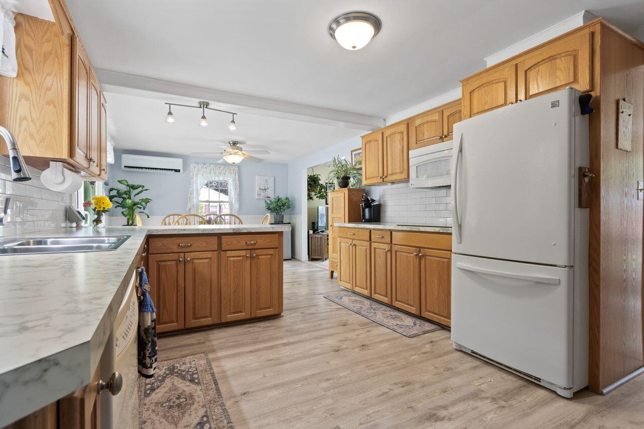 29 Robinson Road Scarborough, ME 04074 - Photo 14 of 55 20250604DS-71015