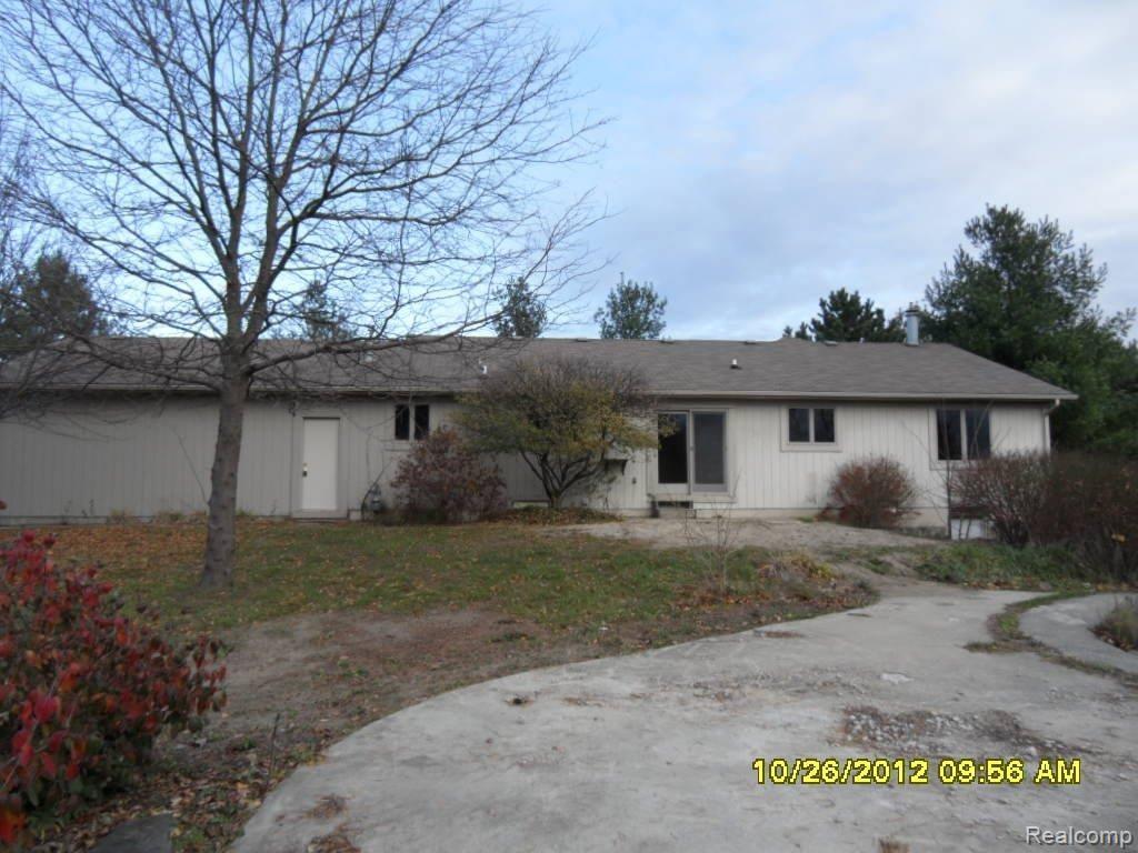 24654 26 Mile Road Macomb, MI 48042 - Photo 15 of 17 rear.JPG