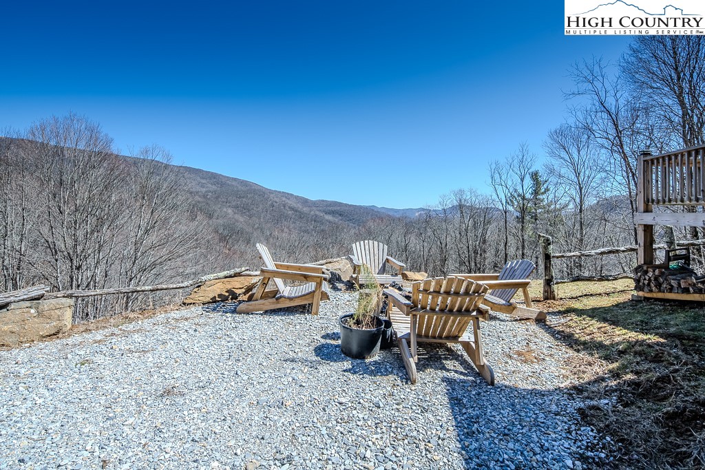Jerry's Creek Road Newland, NC 28657 - Photo 2 of 49 a view of a backyard with sitting area