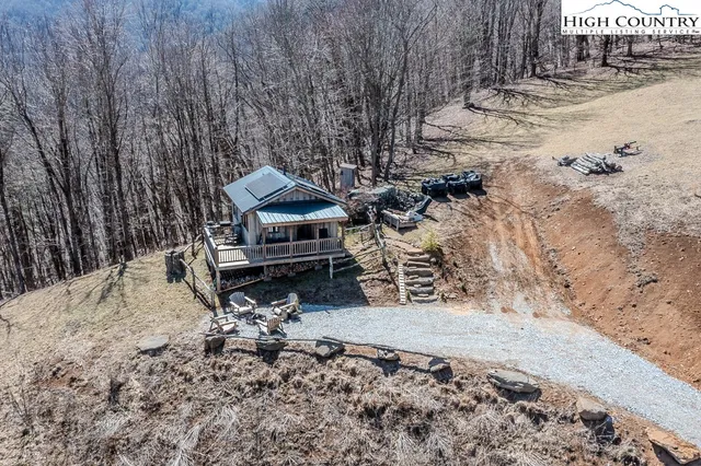 a view of a back yard of the house