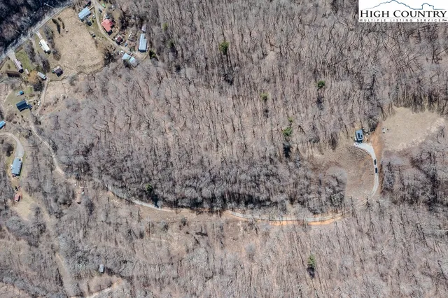 a view of a dry field