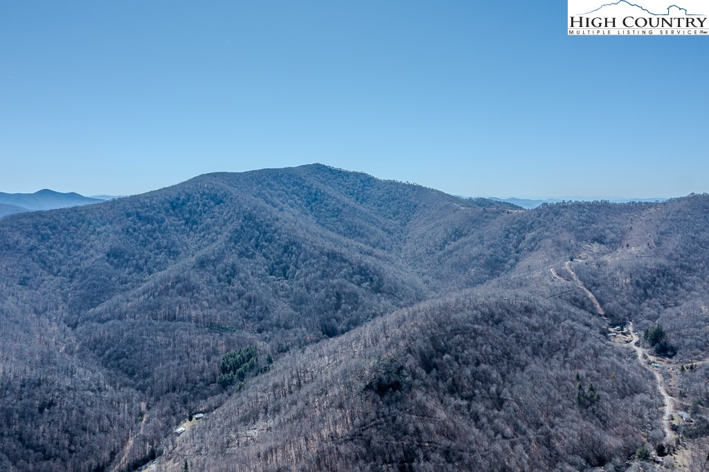 Jerry's Creek Road Newland, NC 28657 - Photo 49 of 49 a view of a dry field