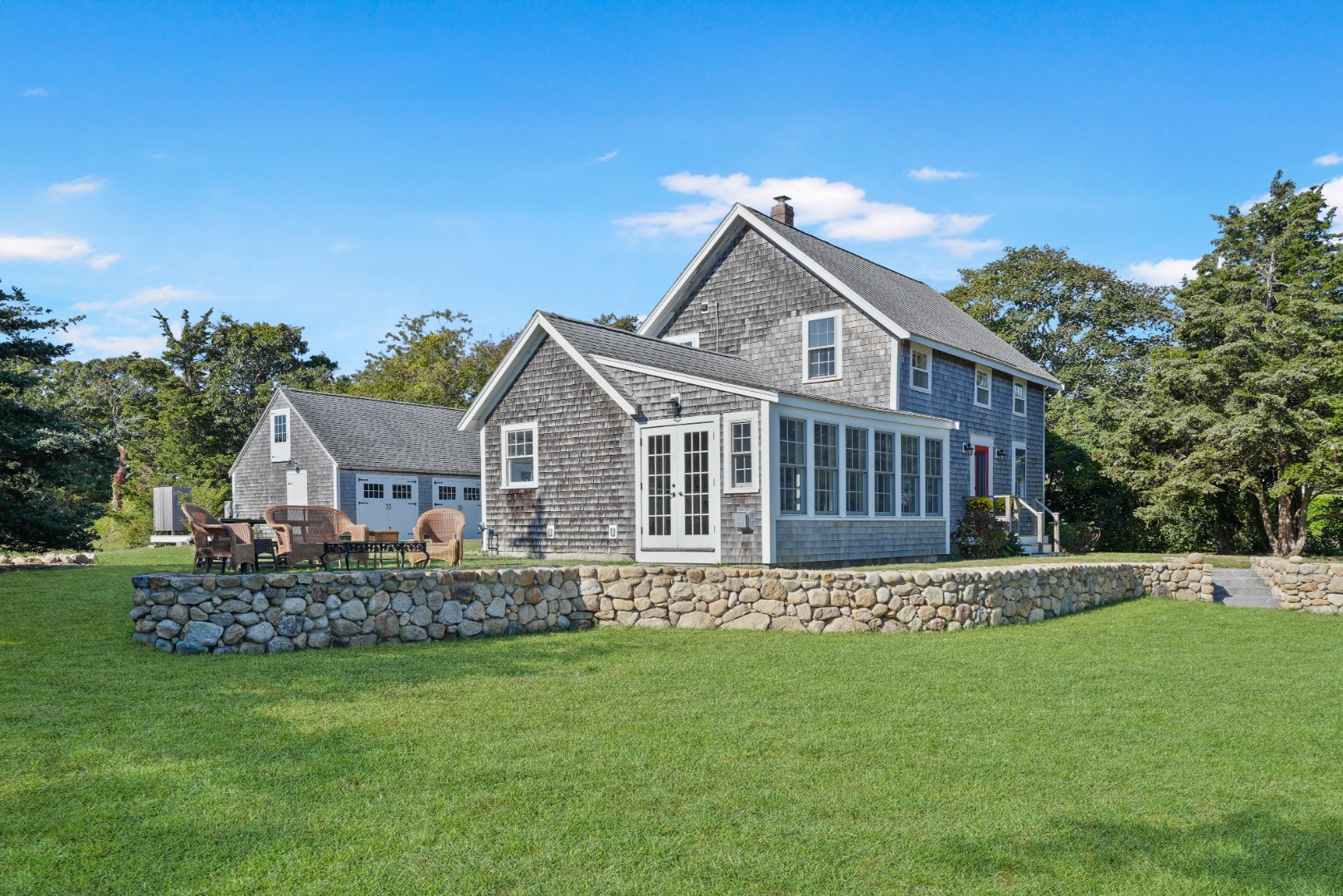 187 Lagoon Pond Road Vineyard Haven, MA 02568 - Photo 1 of 26