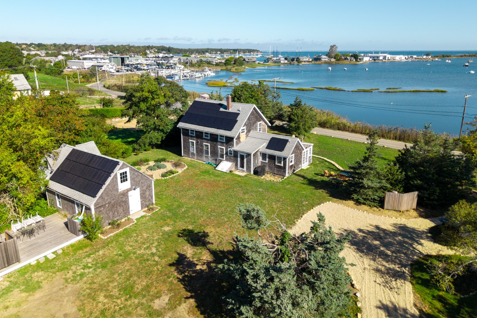 187 Lagoon Pond Road Vineyard Haven, MA 02568 - Photo 3 of 26
