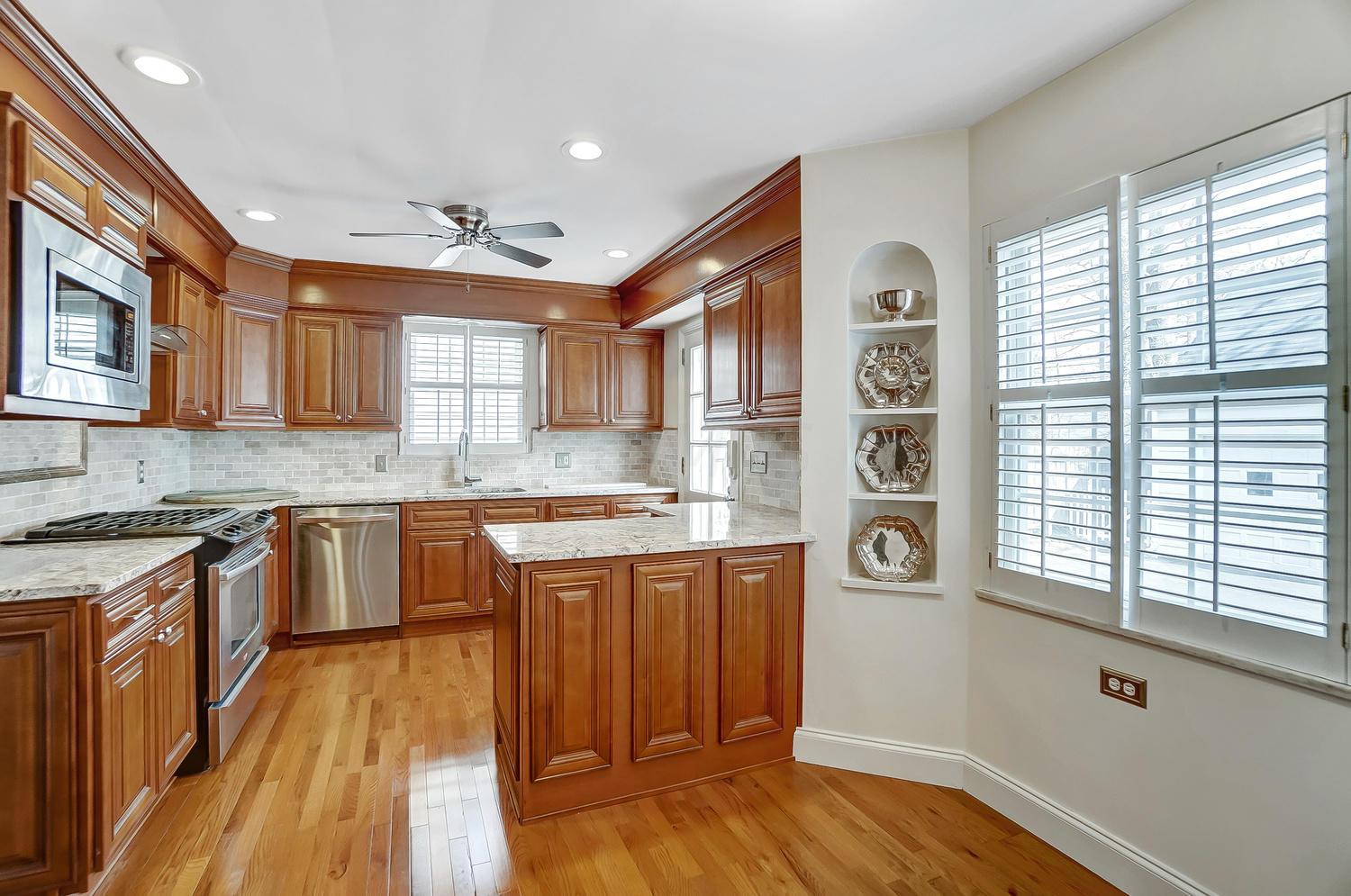 2398 Brandon Road Columbus, OH 43221 - Photo 14 of 56