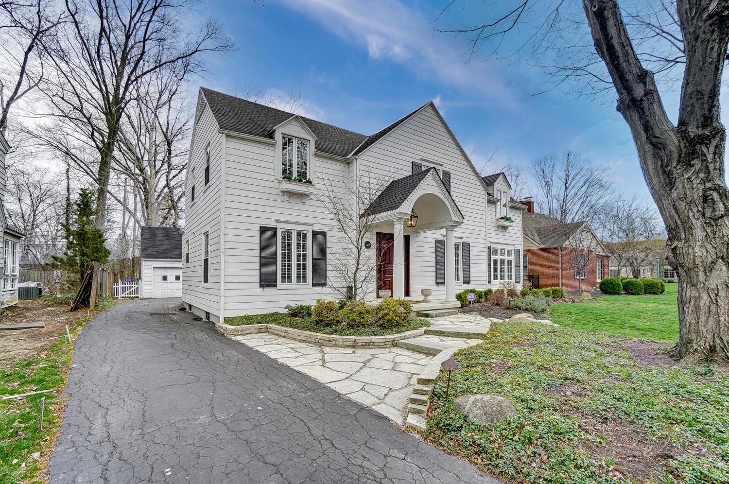 2398 Brandon Road Columbus, OH 43221 - Photo 3 of 56