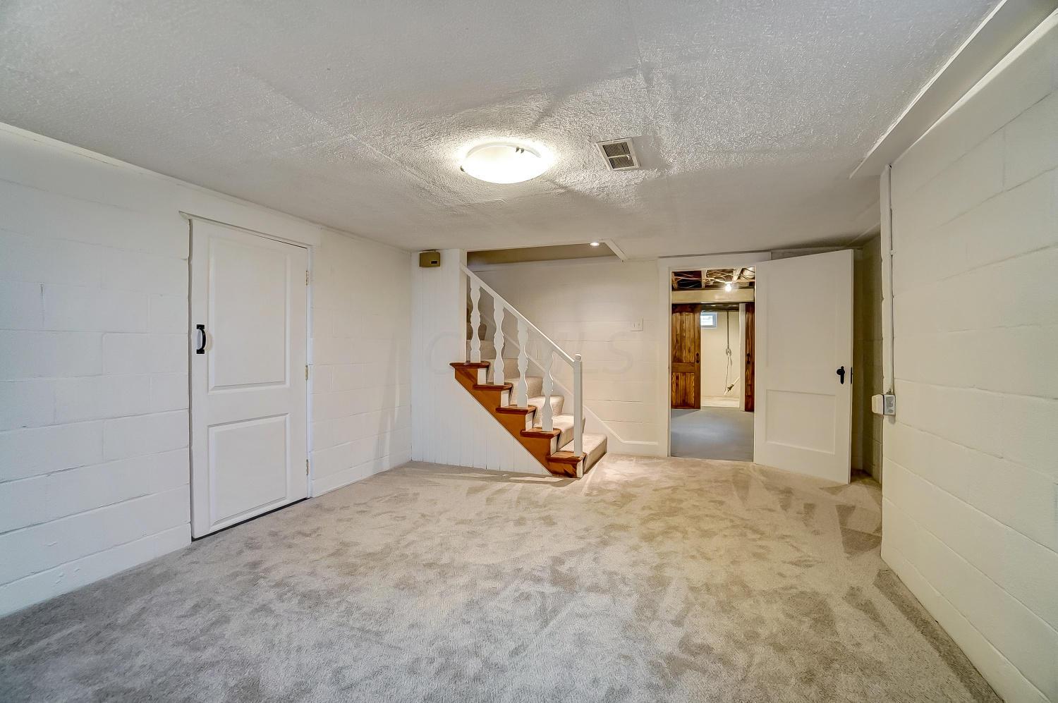 2398 Brandon Road Columbus, OH 43221 - Photo 39 of 56