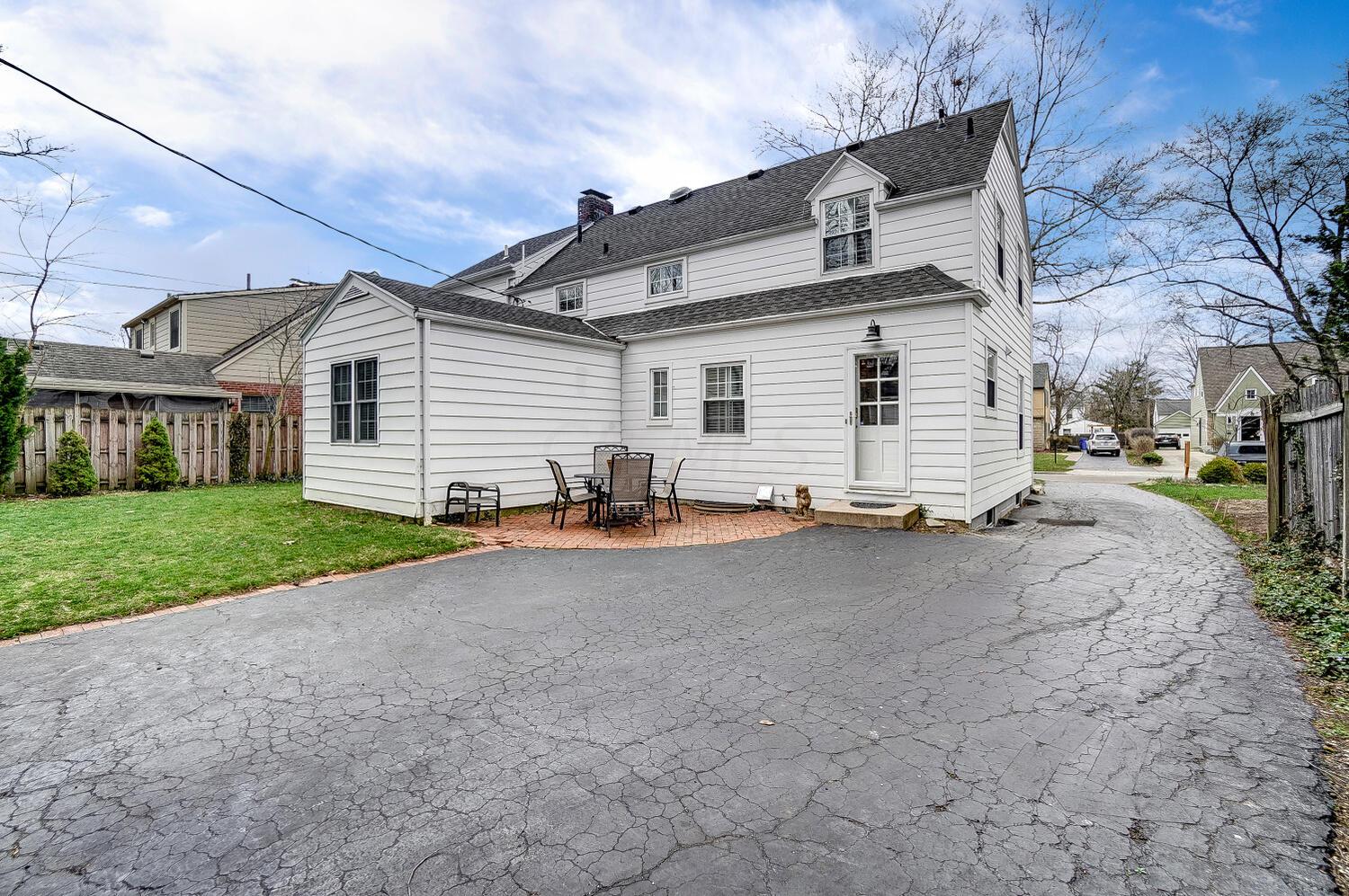 2398 Brandon Road Columbus, OH 43221 - Photo 47 of 56