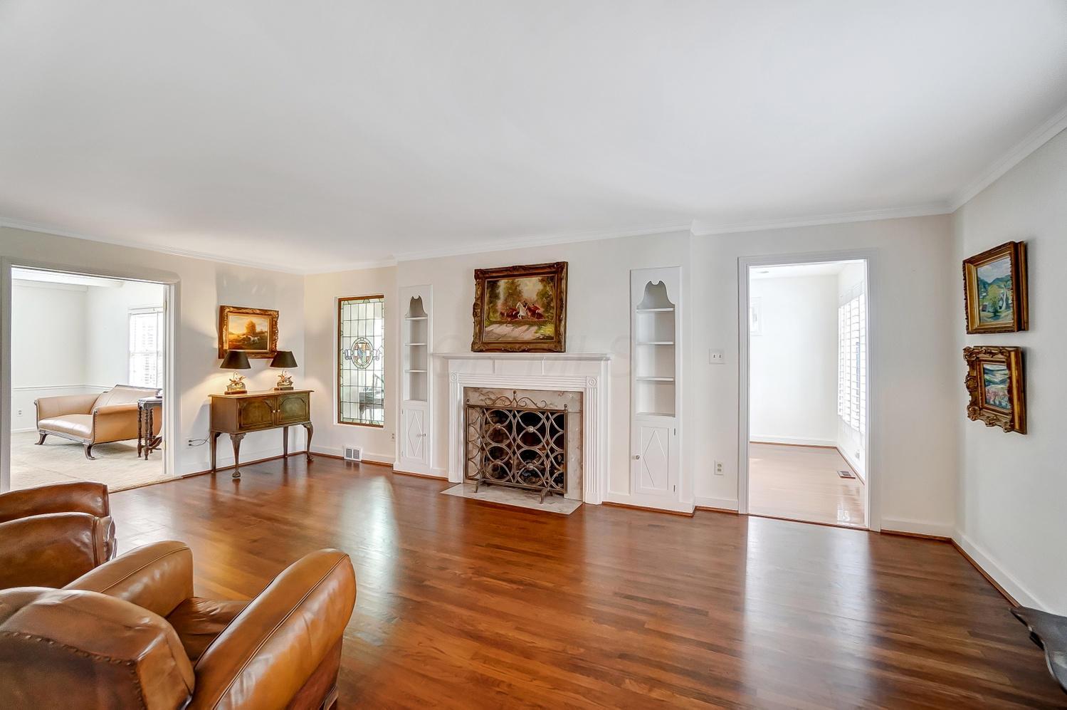 2398 Brandon Road Columbus, OH 43221 - Photo 8 of 56