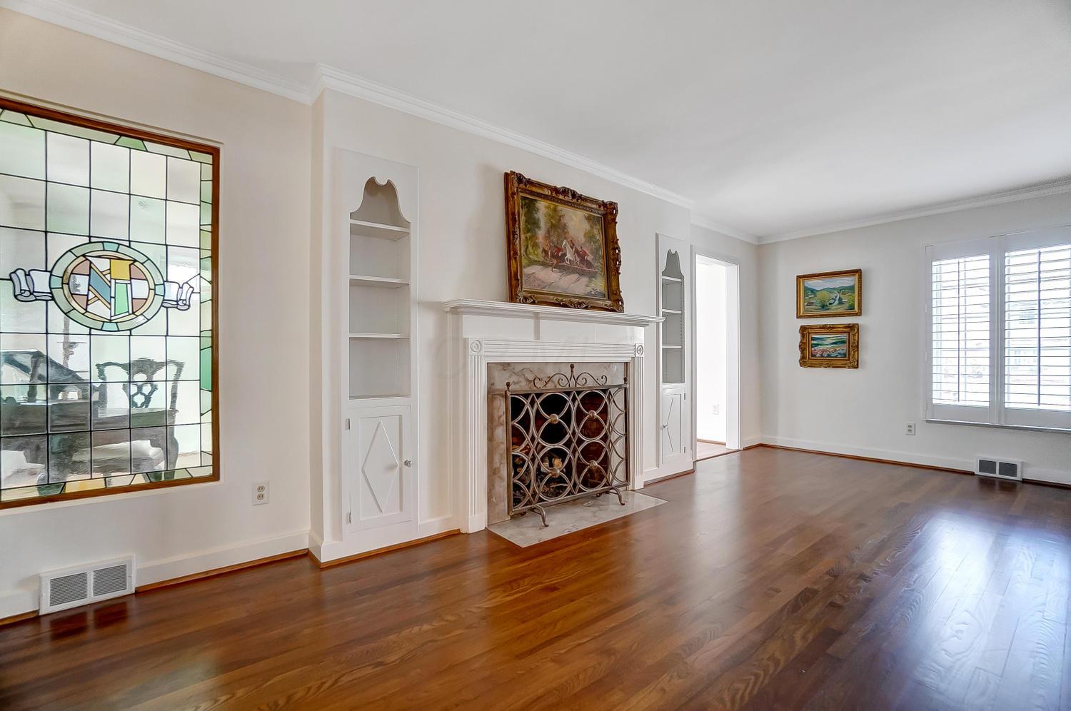 2398 Brandon Road Columbus, OH 43221 - Photo 9 of 56