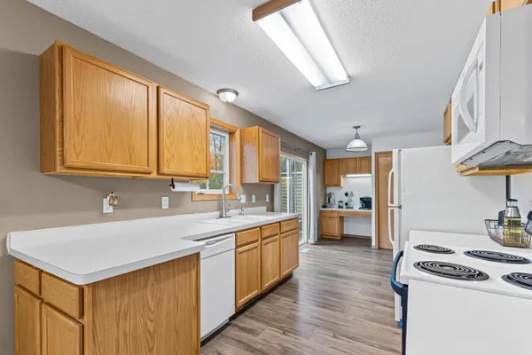 $255,000 | 10783 Tamarack Circle, Coon Rapids, MN 55433