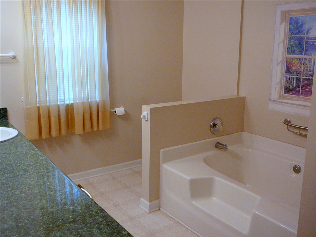 11 Waterford Point Iva, SC 29655 - Photo 17 of 27