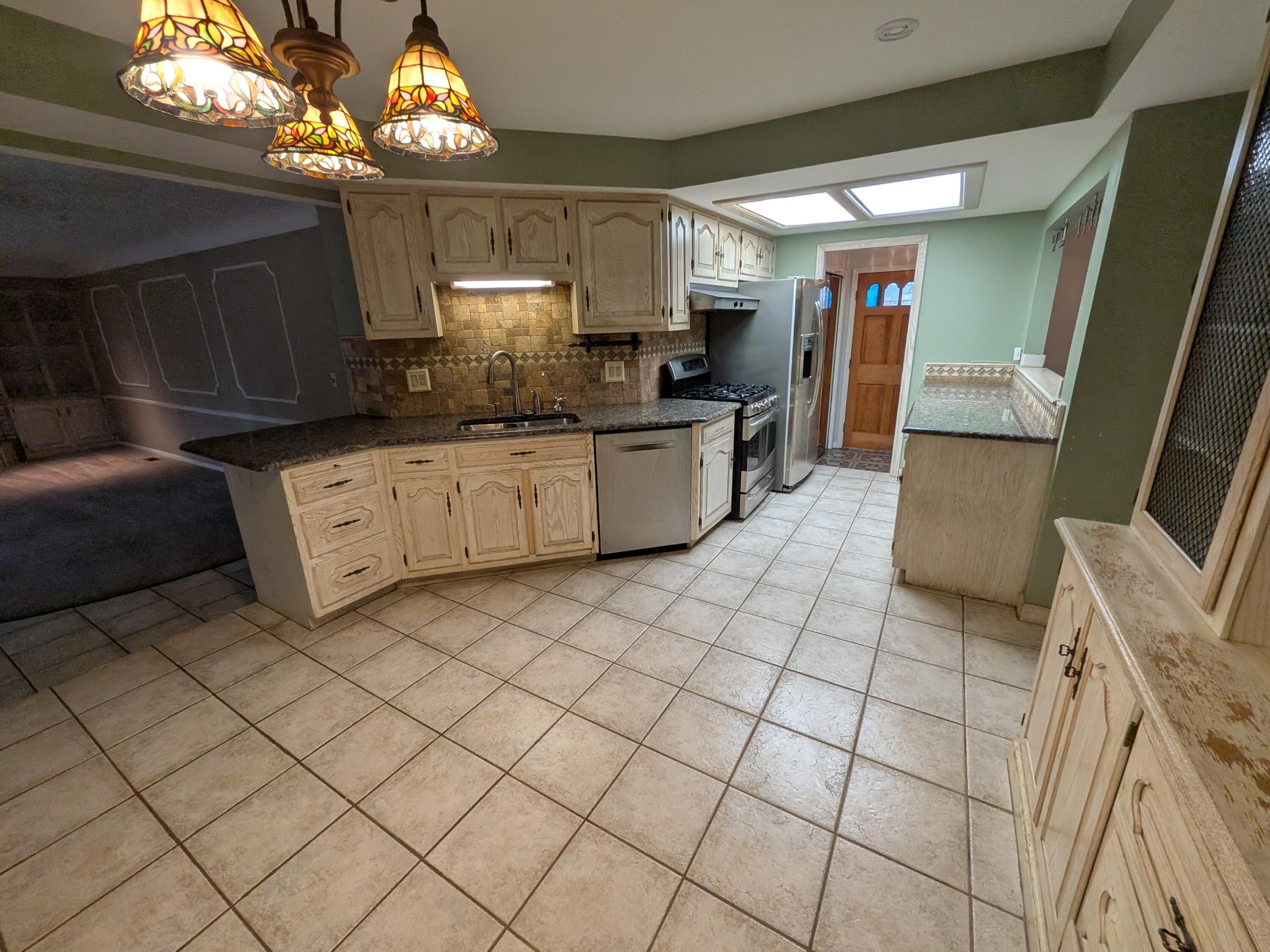 11235 Common Road Warren, MI 48093 - Photo 11 of 21 PXL_20260113_173951726