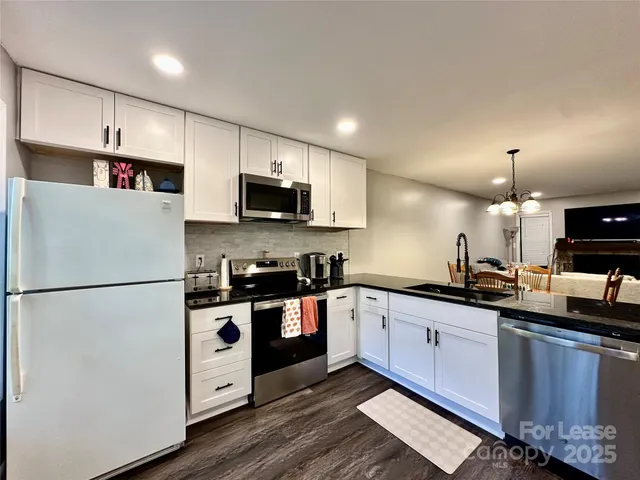 $1,699 | 392 Tall Oaks Trail, Fort Mill, SC 29715