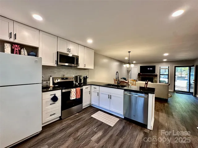 $1,699 | 392 Tall Oaks Trail, Fort Mill, SC 29715