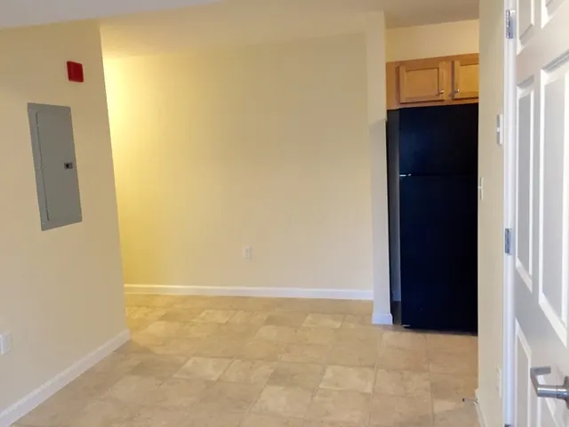 $1,945 | 50 Sentinel Court, Unit L08, Manchester, NH 03103