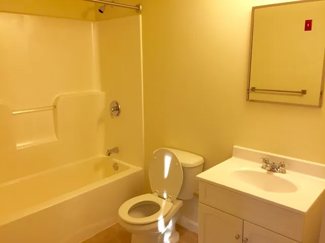 $1,945 | 50 Sentinel Court, Unit L08, Manchester, NH 03103