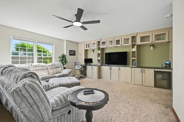 $265,000 | 1033 Heron Circle, Joliet, IL 60431