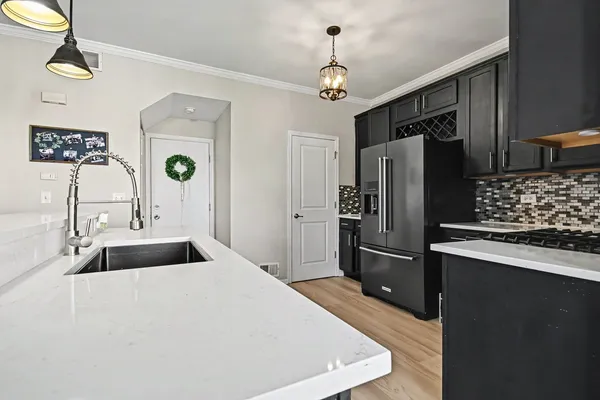 $265,000 | 1033 Heron Circle, Joliet, IL 60431