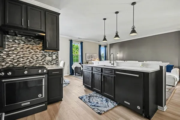 $265,000 | 1033 Heron Circle, Joliet, IL 60431