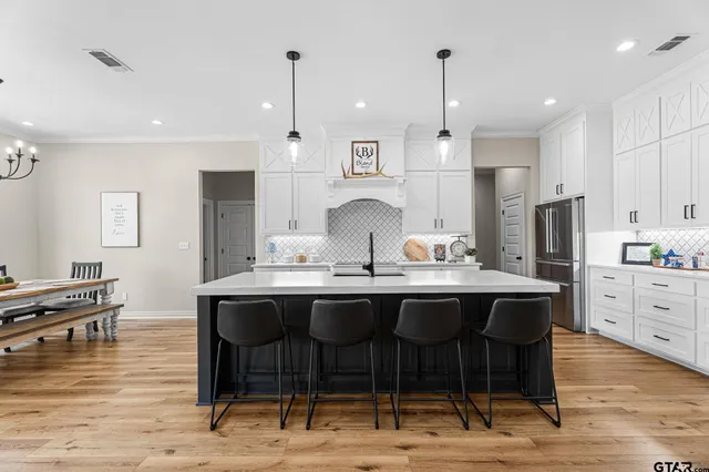 $585,000 | 12293 Harlon Street, Flint, TX 75762