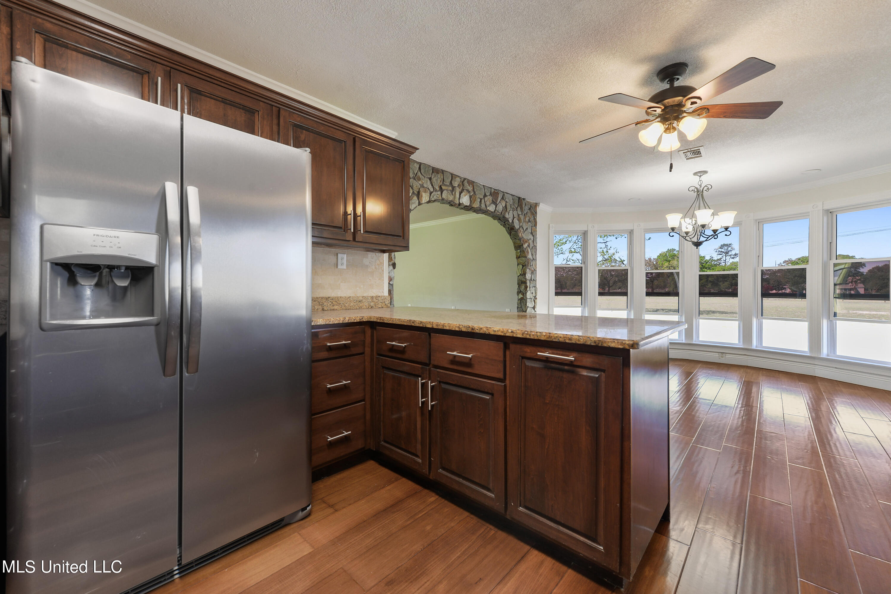 5837 Hurley Wade Road Moss Point, MS 39562 - Photo 11 of 31 011
