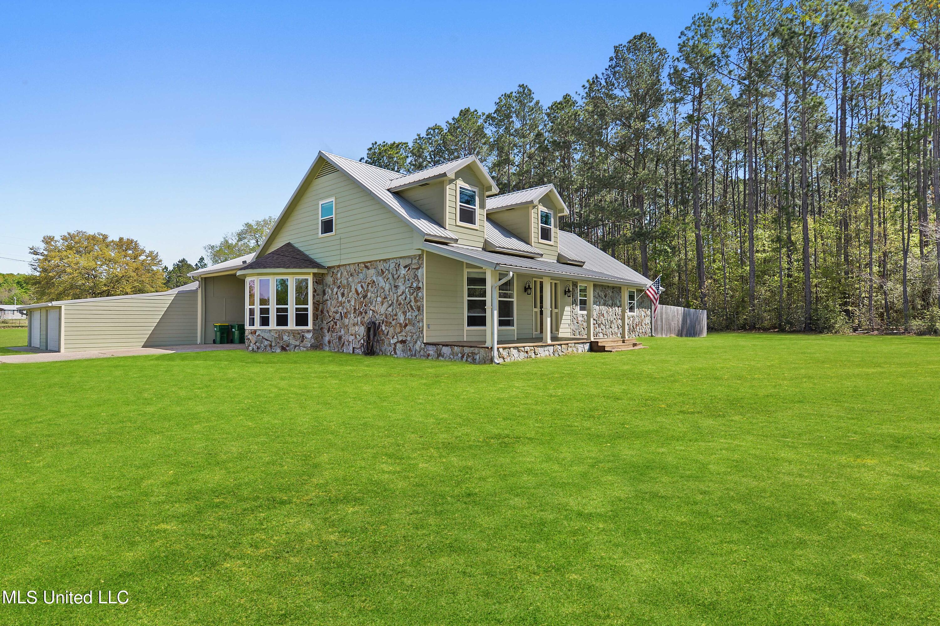 5837 Hurley Wade Road Moss Point, MS 39562 - Photo 2 of 31 002