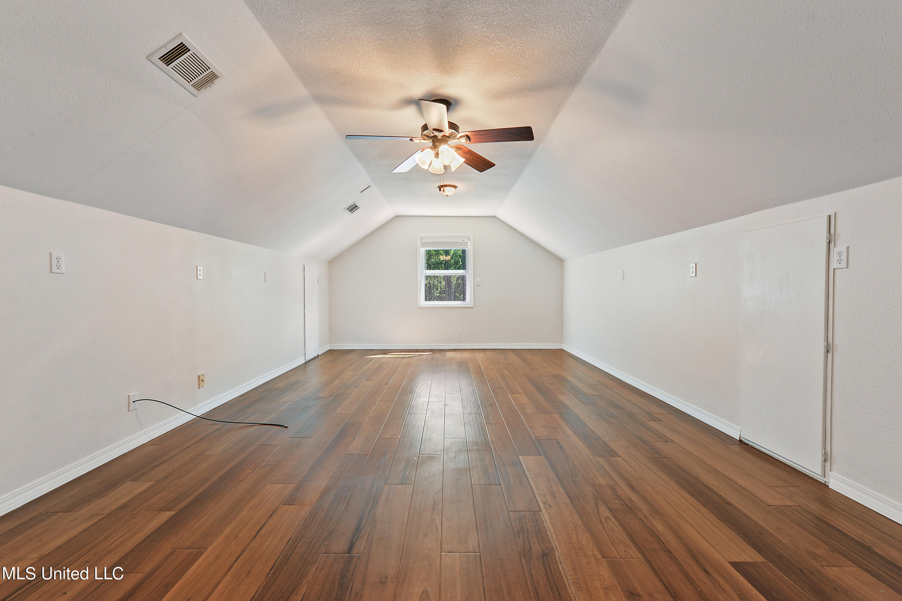 5837 Hurley Wade Road Moss Point, MS 39562 - Photo 24 of 31 024