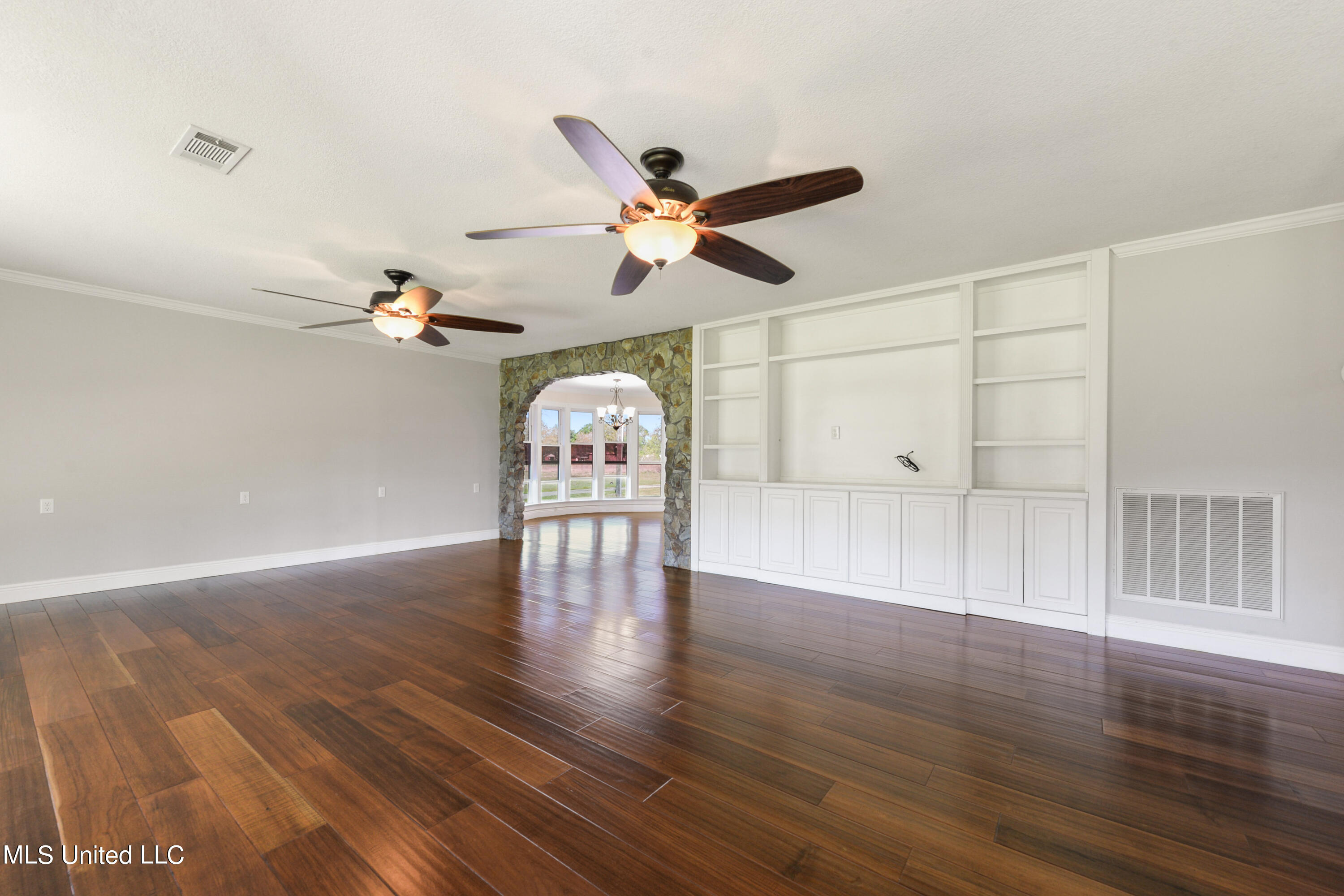 5837 Hurley Wade Road Moss Point, MS 39562 - Photo 6 of 31 006