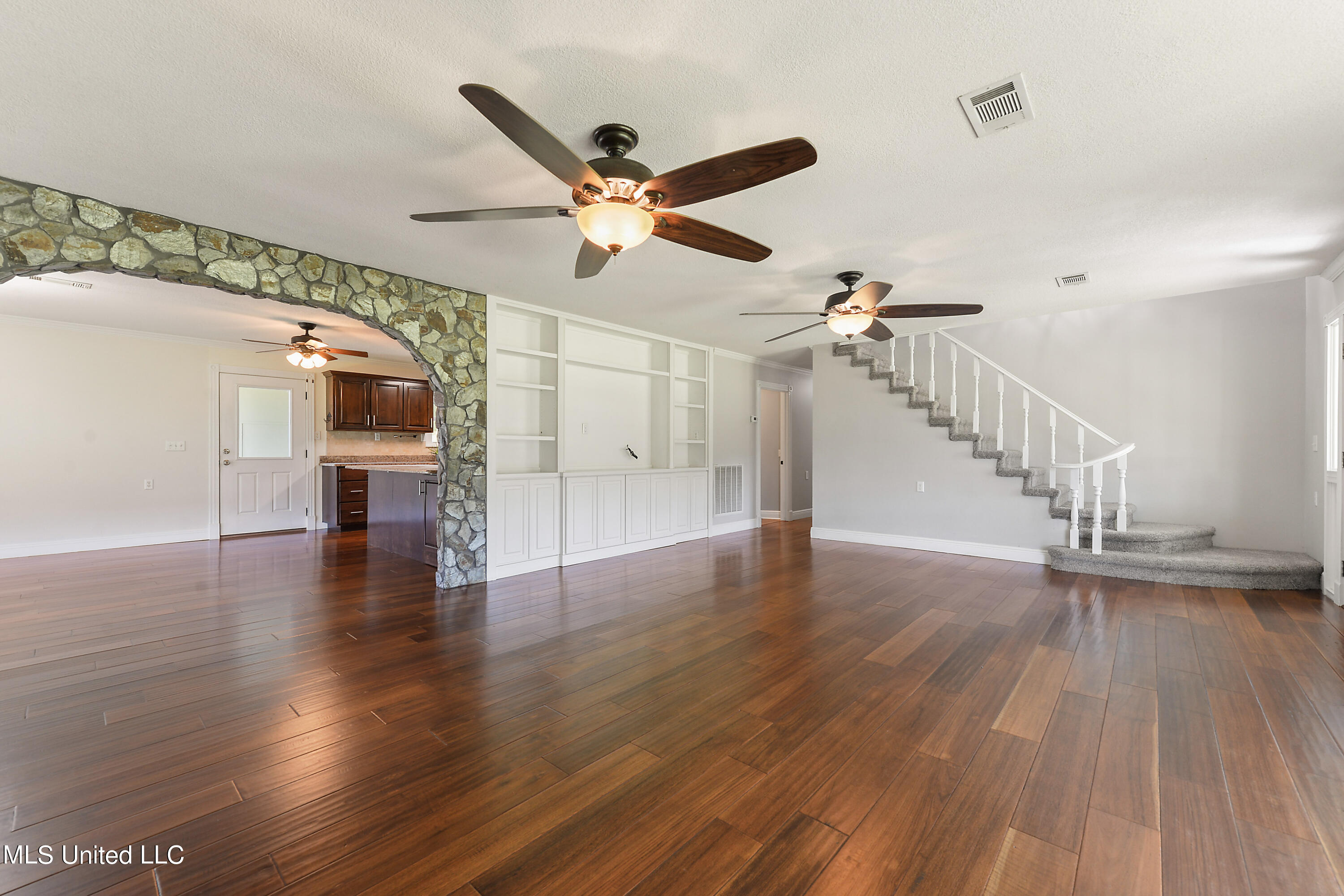 5837 Hurley Wade Road Moss Point, MS 39562 - Photo 7 of 31 007