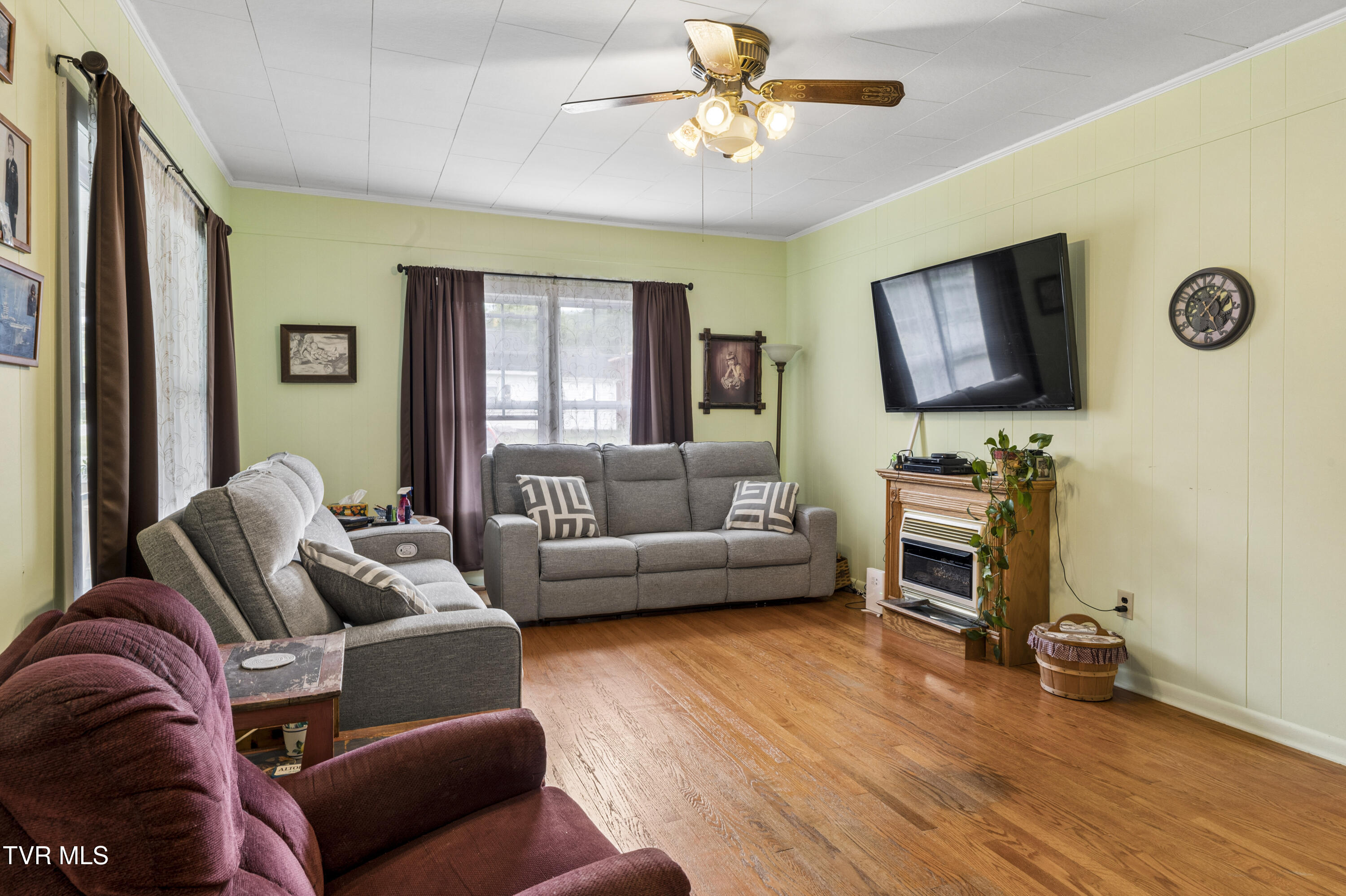 1016 Rock Creek Road Erwin, TN 37650 - Photo 4 of 51 RockCreekRd-32