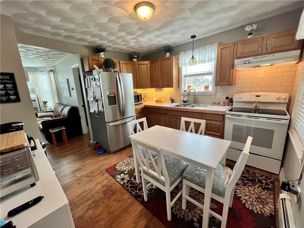 45 Read Avenue Coventry, RI 02816 - Photo 12 of 29 Gallery Image 12