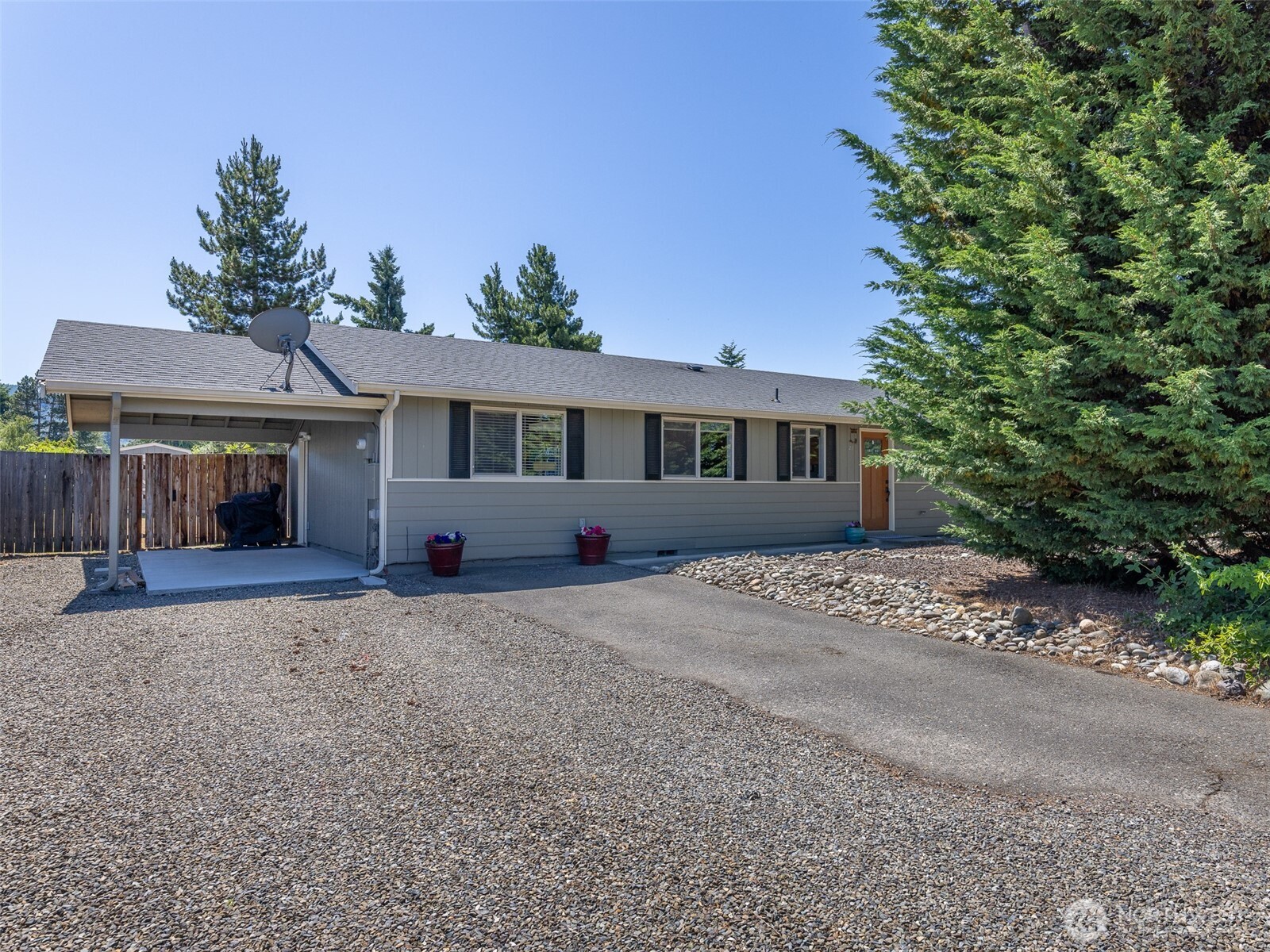 41 West Loma Vista Road Sequim, WA 98382 - Photo 1 of 40 Gallery Image 1