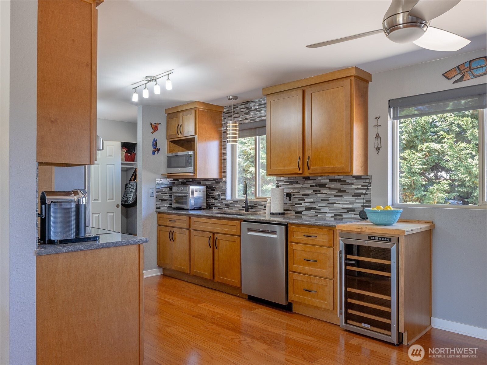 41 West Loma Vista Road Sequim, WA 98382 - Photo 15 of 40 Gallery Image 15
