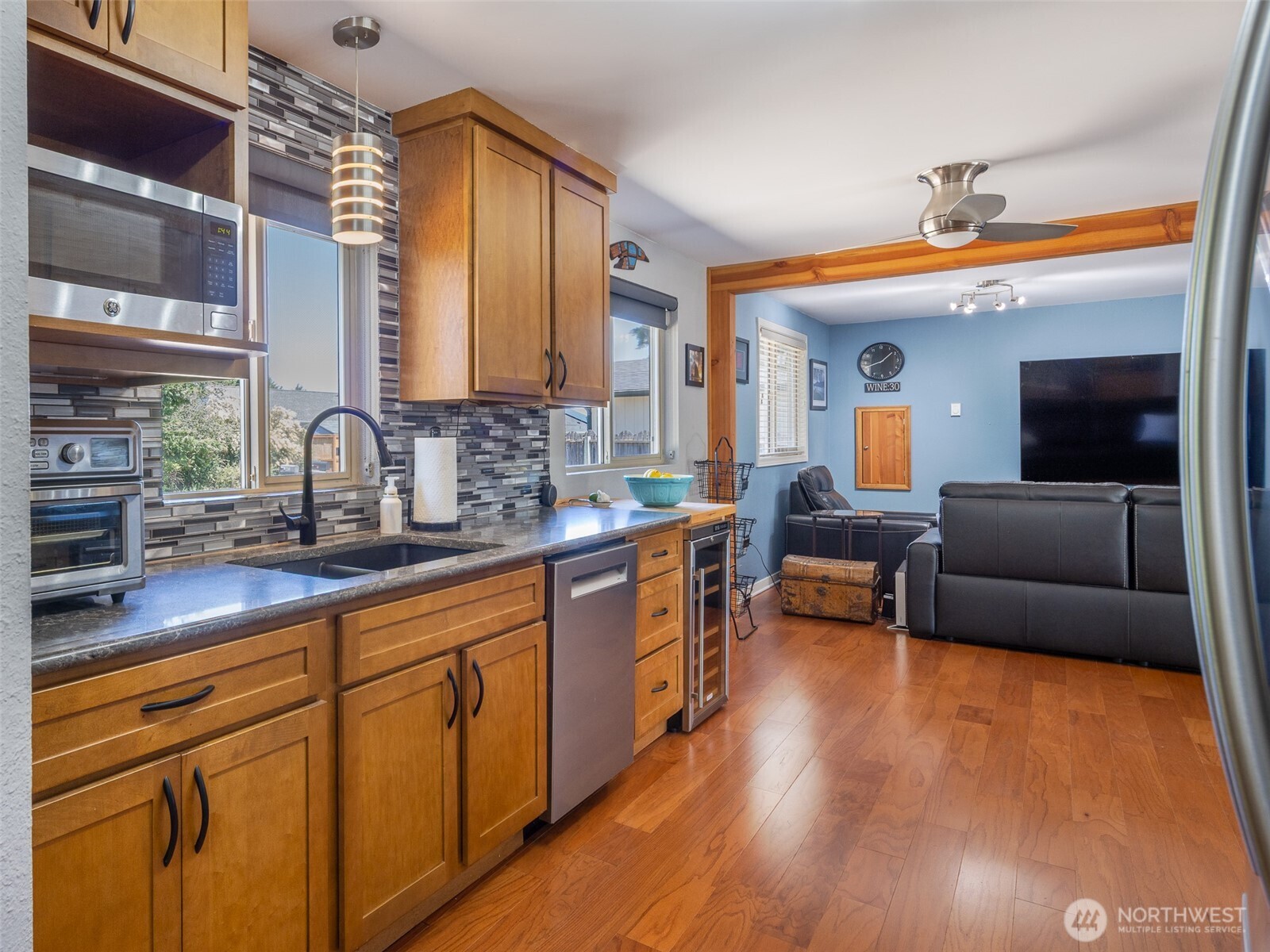 41 West Loma Vista Road Sequim, WA 98382 - Photo 17 of 40 Gallery Image 17