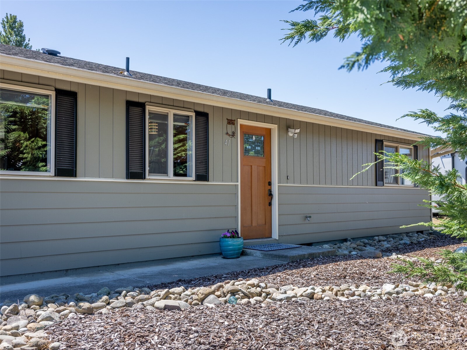 41 West Loma Vista Road Sequim, WA 98382 - Photo 2 of 40 Gallery Image 2