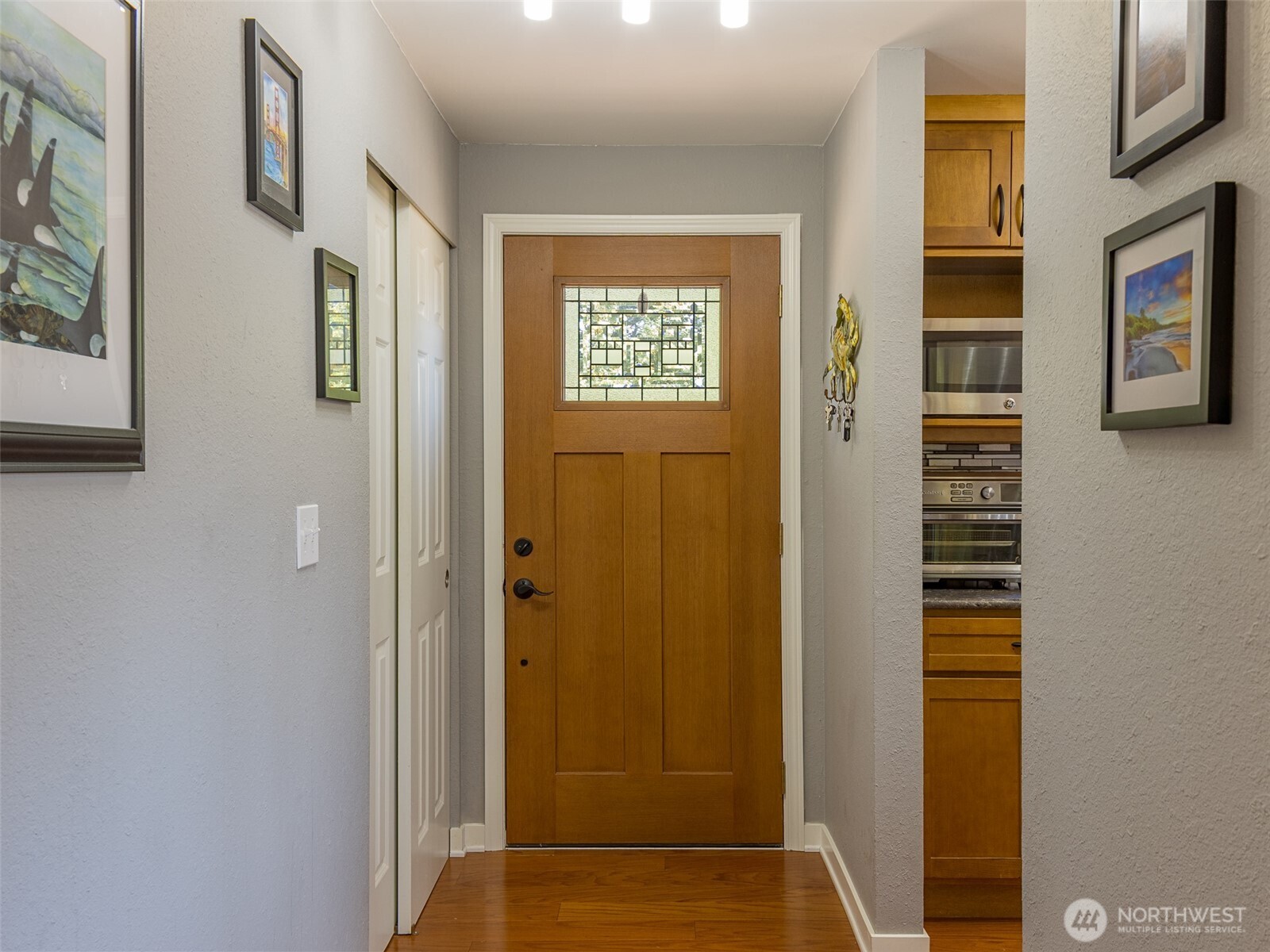 41 West Loma Vista Road Sequim, WA 98382 - Photo 3 of 40 Gallery Image 3