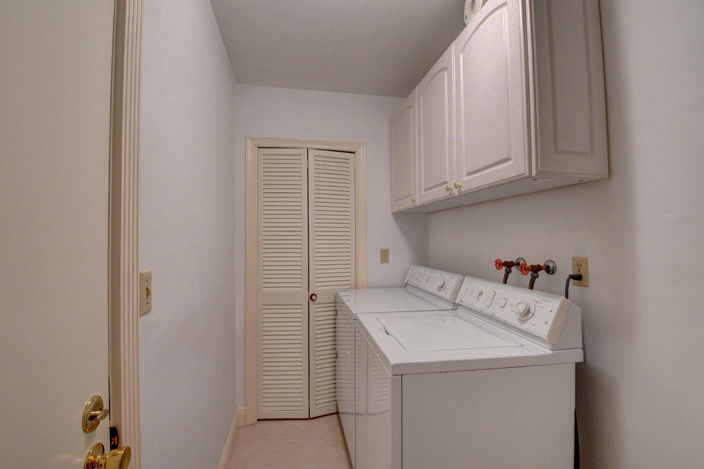 1299 Southwest 13th Drive Boca Raton, FL 33486 - Photo 24 of 41 Laundry