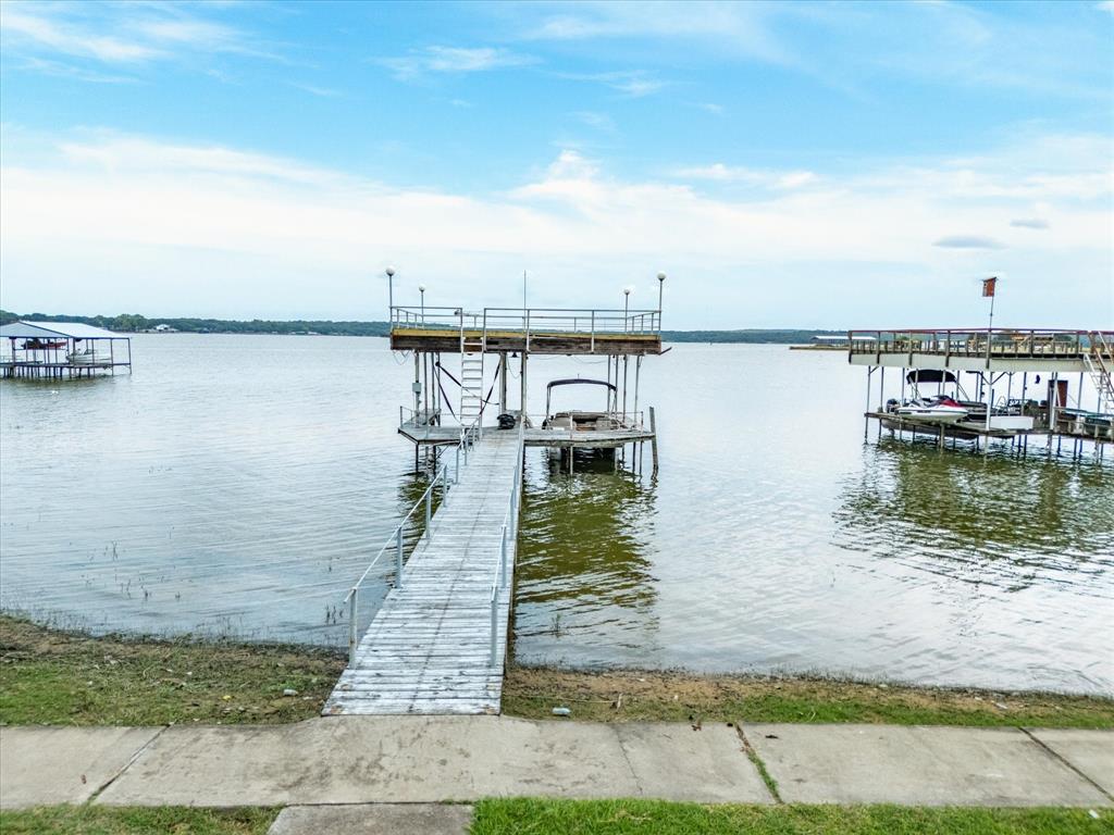 11314 Stanfield Drive Azle, TX 76020 - Photo 6 of 40