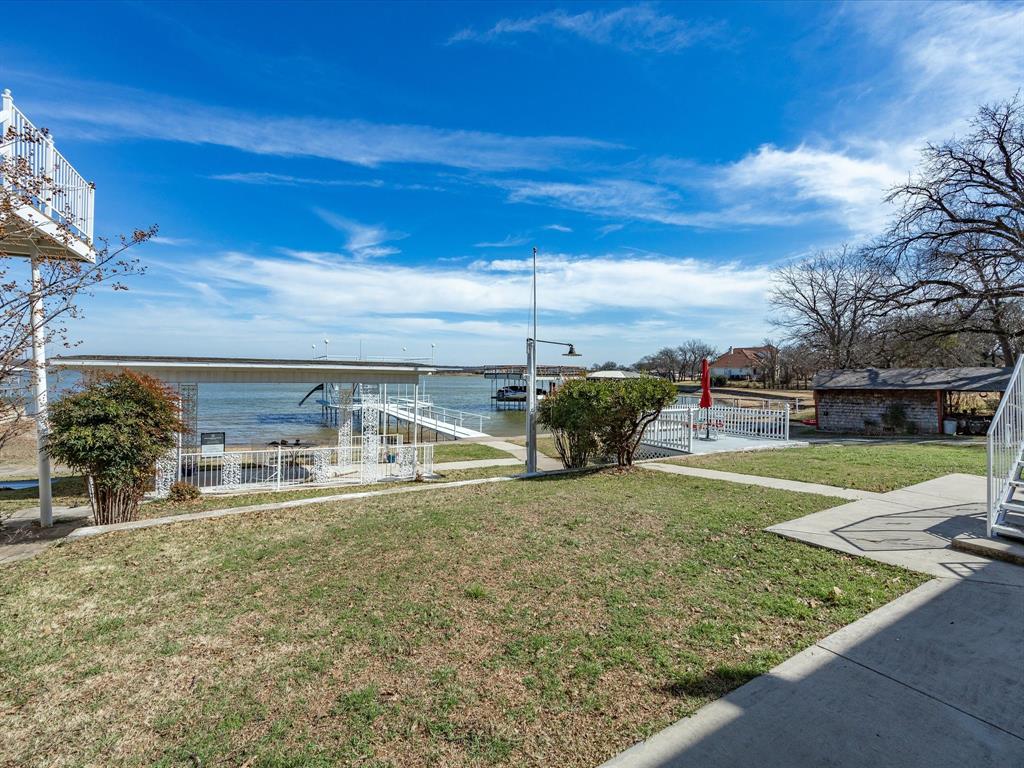 11314 Stanfield Drive Azle, TX 76020 - Photo 7 of 40