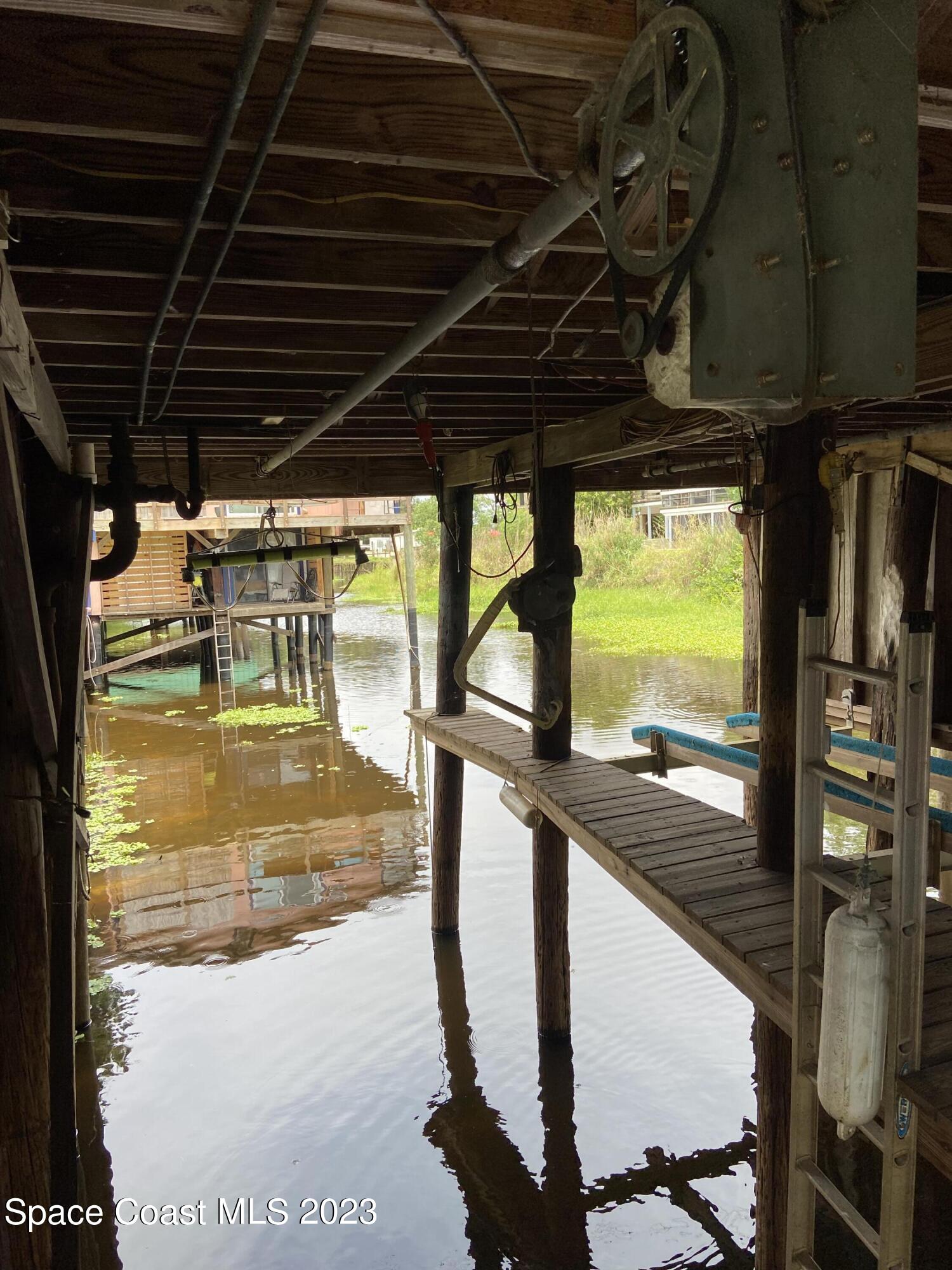 5757 Lake Poinsett Road Cocoa, FL 32926 - Photo 33 of 43 a view of a room with wooden floor