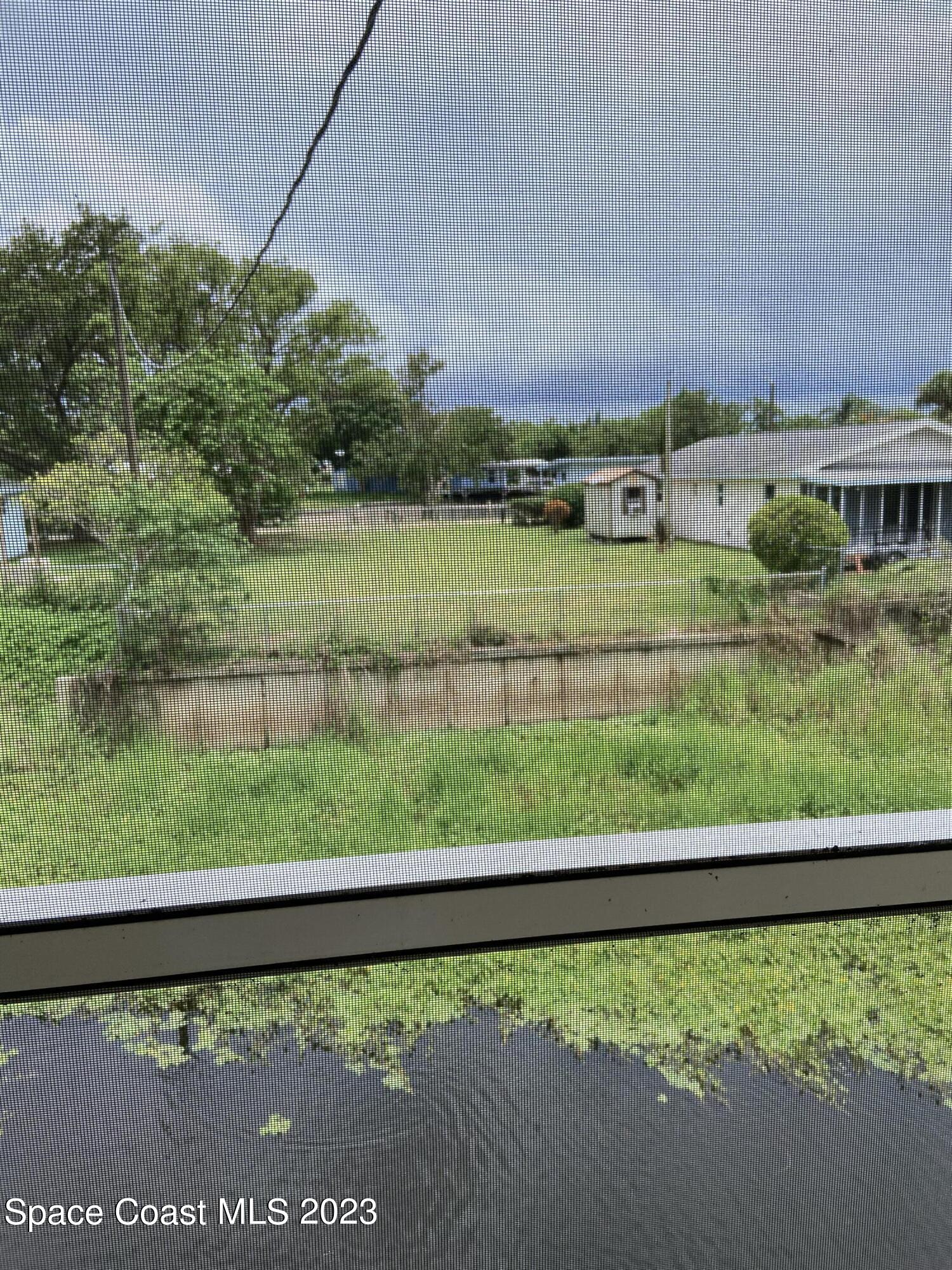 5757 Lake Poinsett Road Cocoa, FL 32926 - Photo 41 of 43 a view of a balcony and a garden