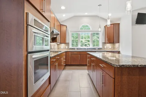 $1,100,000 | 200 Swift Creek Crossing, Durham, NC 27713