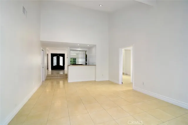 $6,995 | 5316 Mecca Avenue, Tarzana, CA 91356